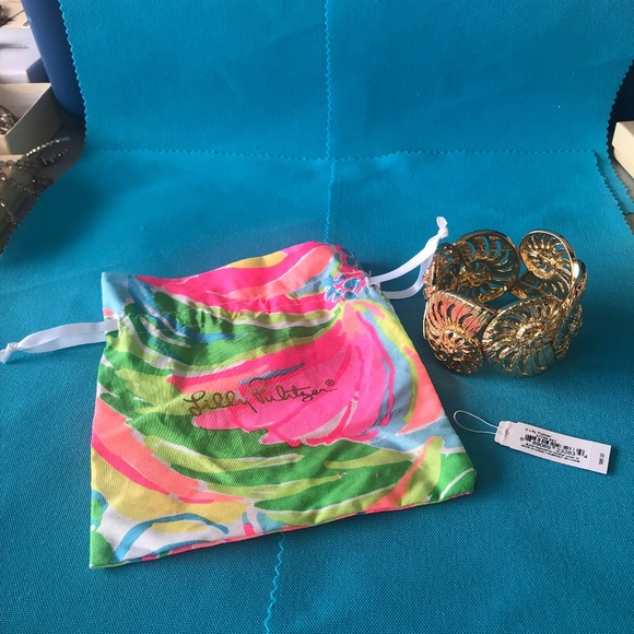 Lilly Pulitzer Goldtone Shell Bracelet - Picture 1 of 4
